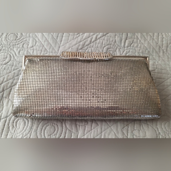 Fay Swafford Handbags - Vintage Fay Swafford Original Silver Mesh  Evening Clutch